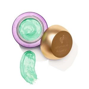 Younique Royalty Oil Control Mask